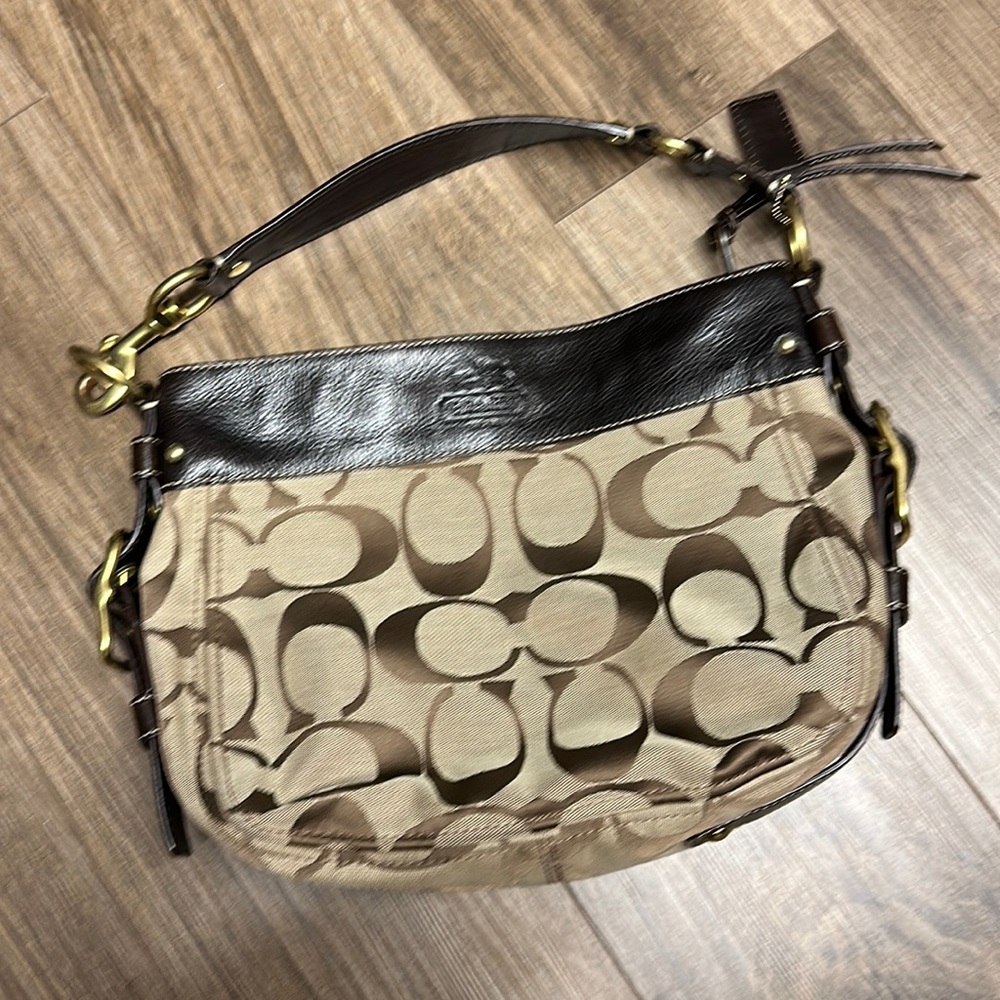 Women’s purse